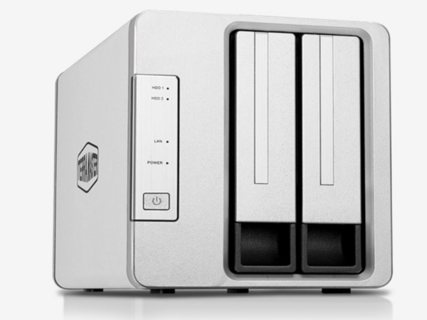 TerraMaster NAS F2-2212 bays