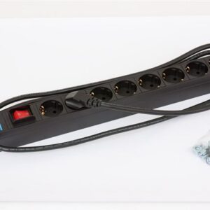 Triton 19" razvodni panel s prekidačem