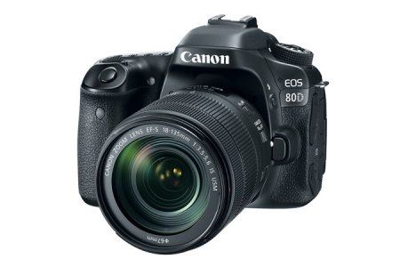 CANON DSLR fotoaparat 80D EF18-135IS USM CANON DSLR fotoaparat 80D EF18-135IS USM