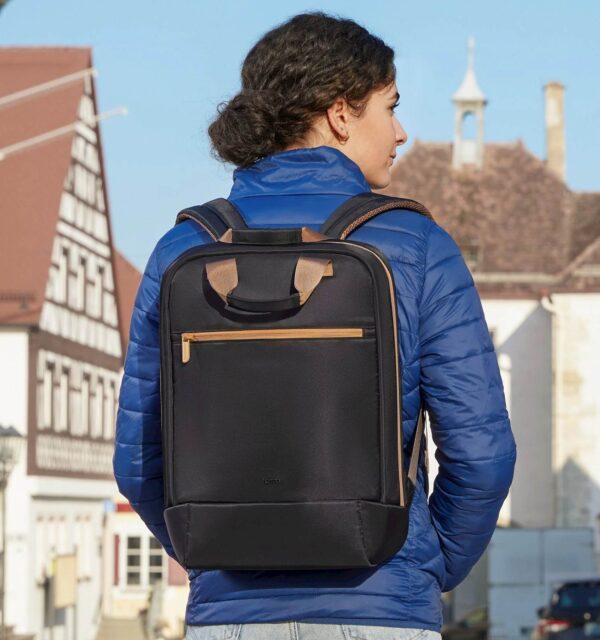 Ruksak HAMA "Ultra Lightweight"16.2" Ruksak HAMA "Ultra Lightweight"16.2"
